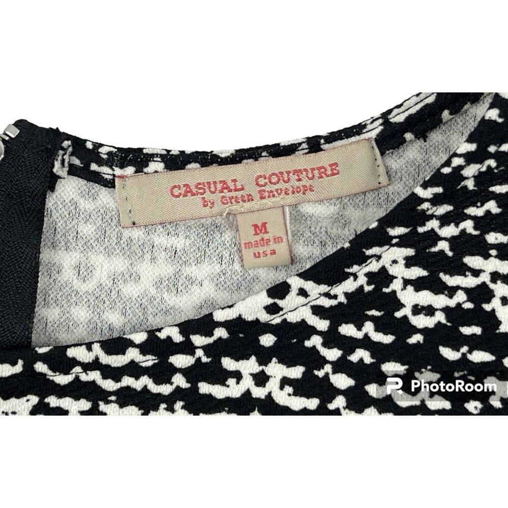 Green Envelope Casual Couture Top Womens Medium Black White Print Ruffle Hem - Picture 3 of 8